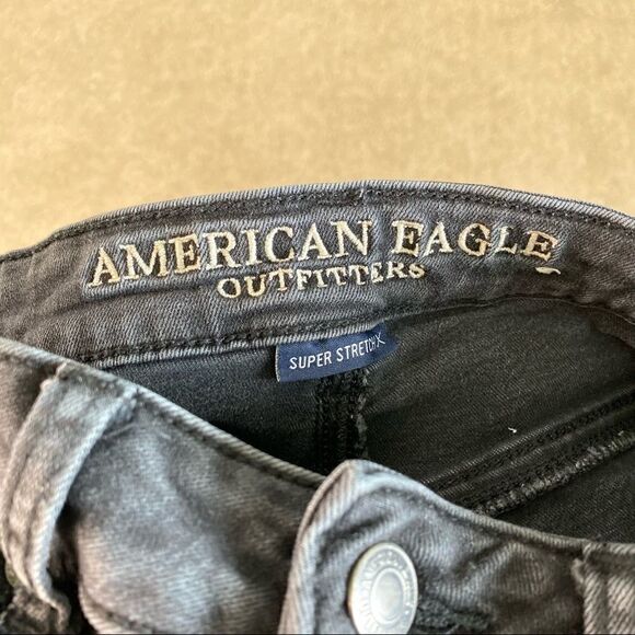 American Eagle Black Distressed High Rise Shorts - Picture 4 of 6